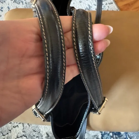 GUCCI Black Dialux Britt Hobo In EUC - Picture 13 of 13